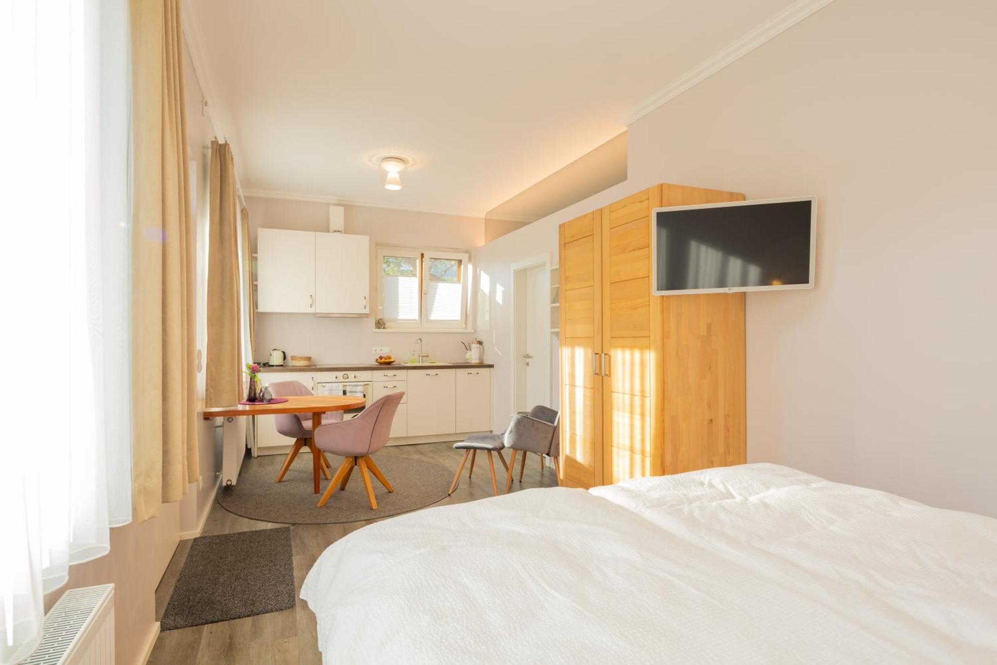 Haus Christina - Romantik Suite Bürs Kültér fotó