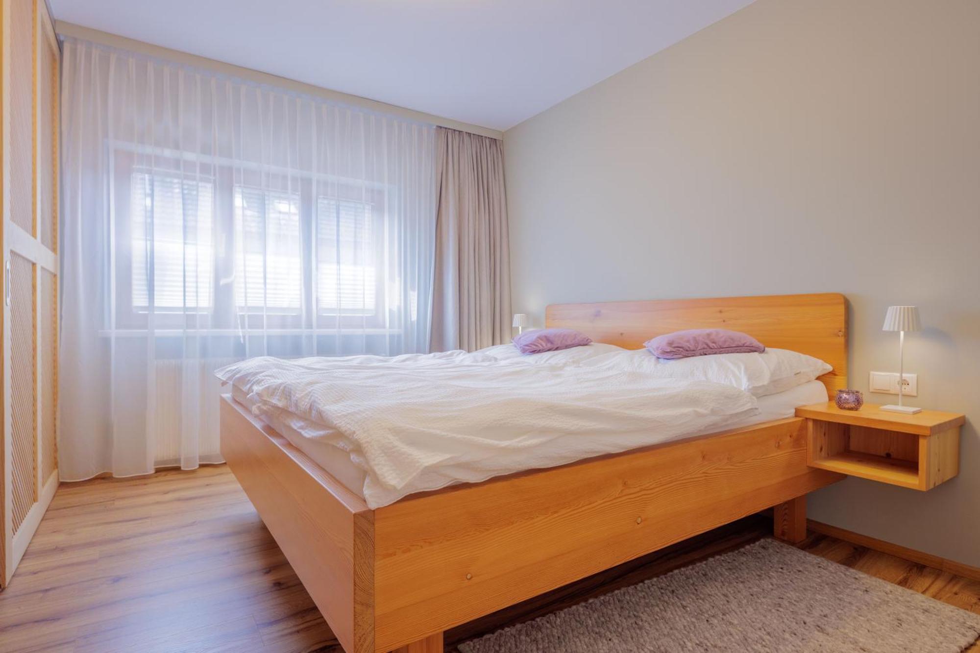 Haus Christina - Romantik Suite Bürs Kültér fotó