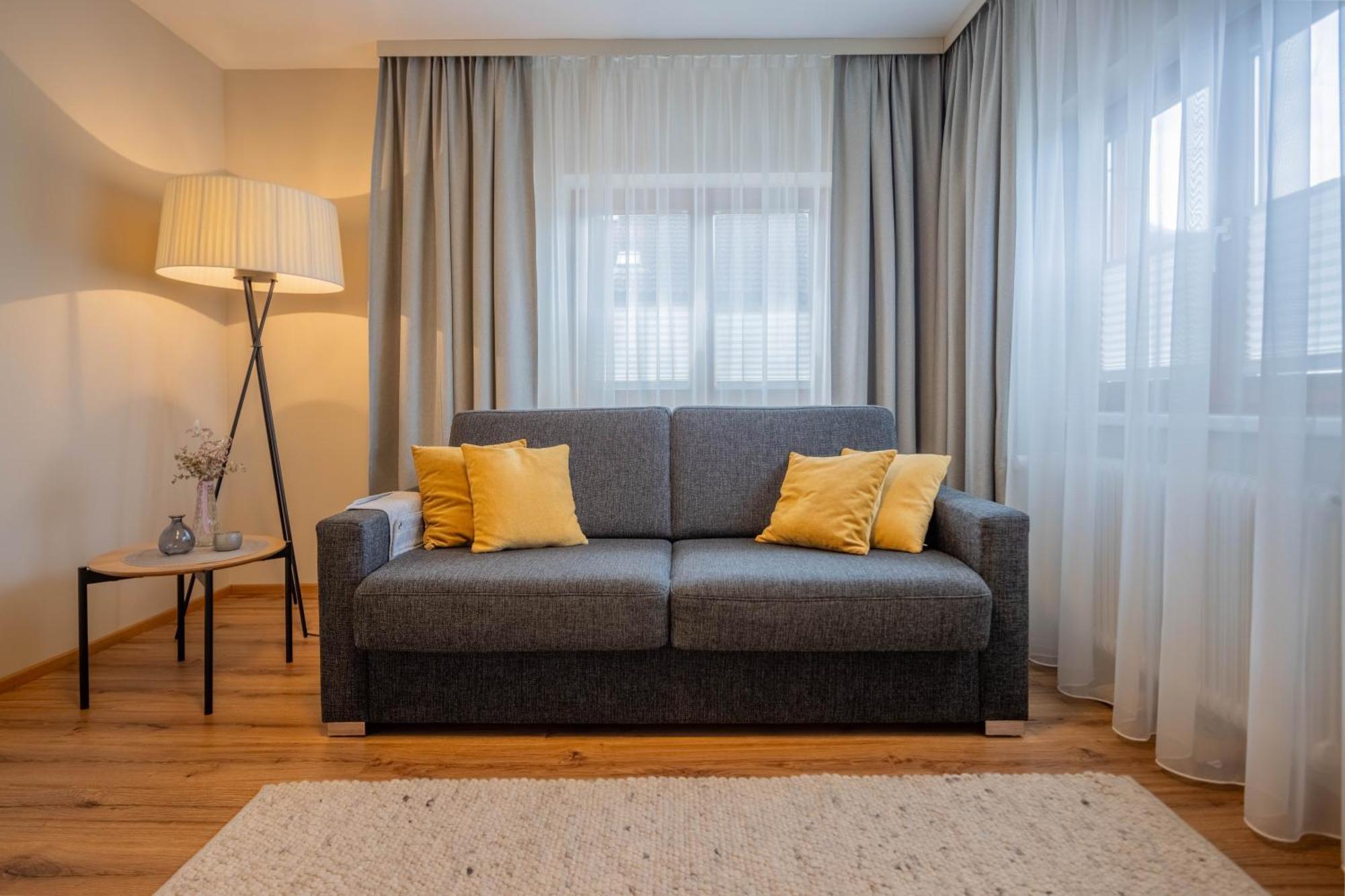 Haus Christina - Romantik Suite Bürs Kültér fotó