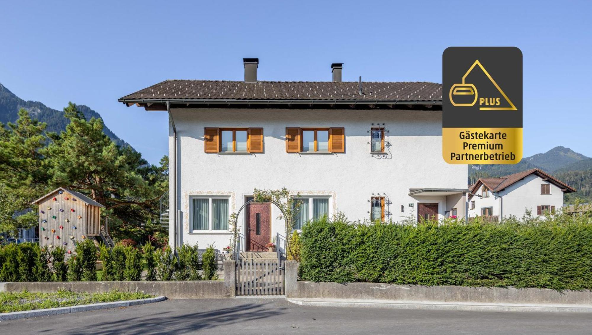 Haus Christina - Romantik Suite Bürs Kültér fotó